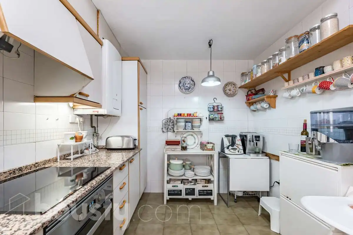 Cocina de Casa o chalet en venta en Sant Cugat del Vallès con Calefacción, Jardín privado y Parquet