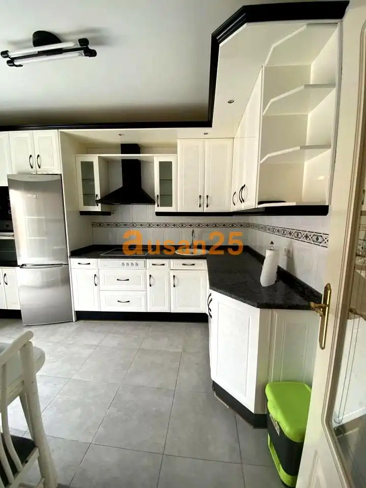 Küche von Haus oder Chalet zum Verkauf in Fresnillo de las Dueñas mit Heizung, Parkett und Terrasse