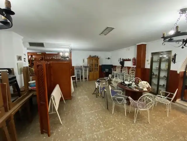 Local de alquiler en Villanueva del Río y Minas con Aire acondicionado, Terraza y Amueblado