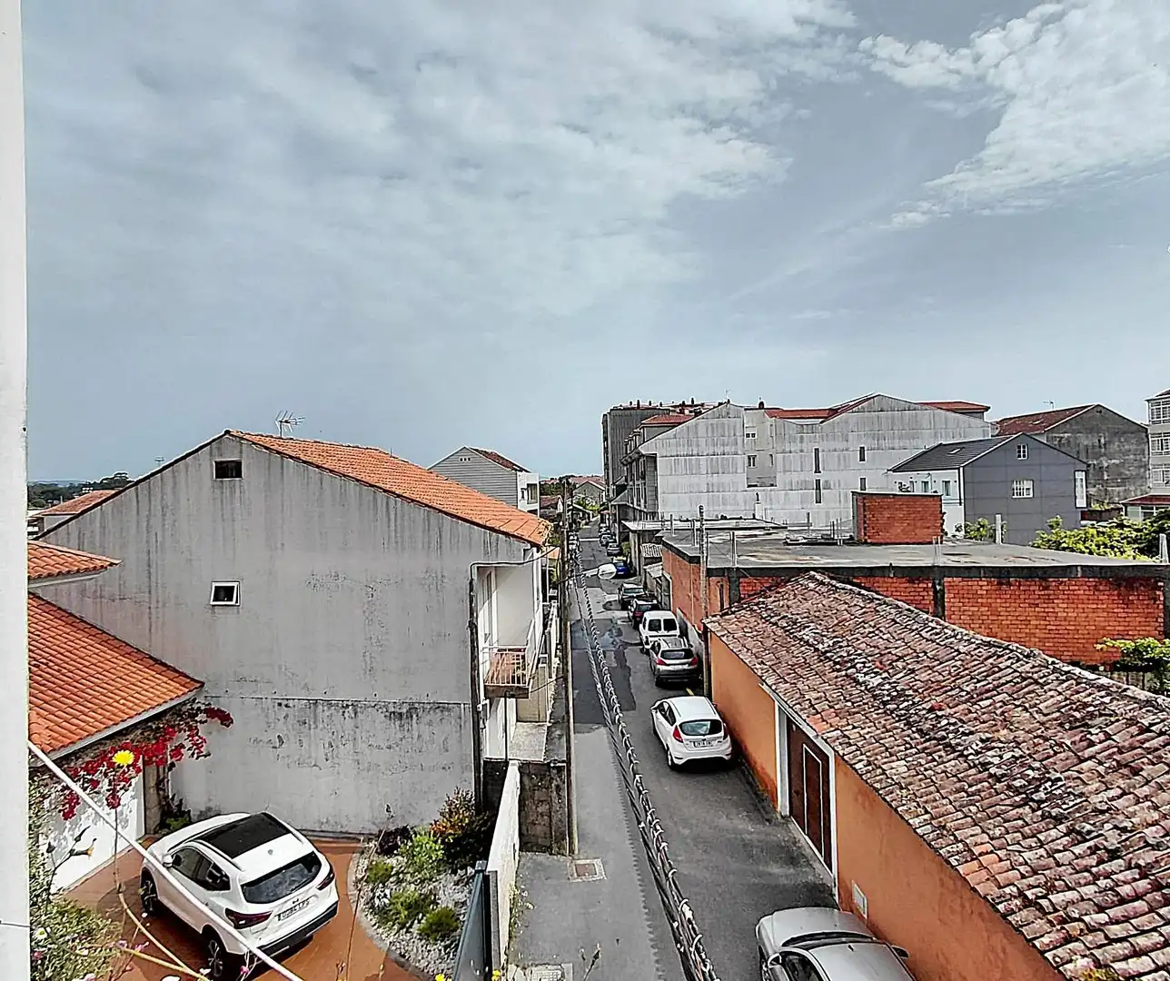 Vista exterior de Casa o xalet en venda en Cambados amb Terrassa i Balcó