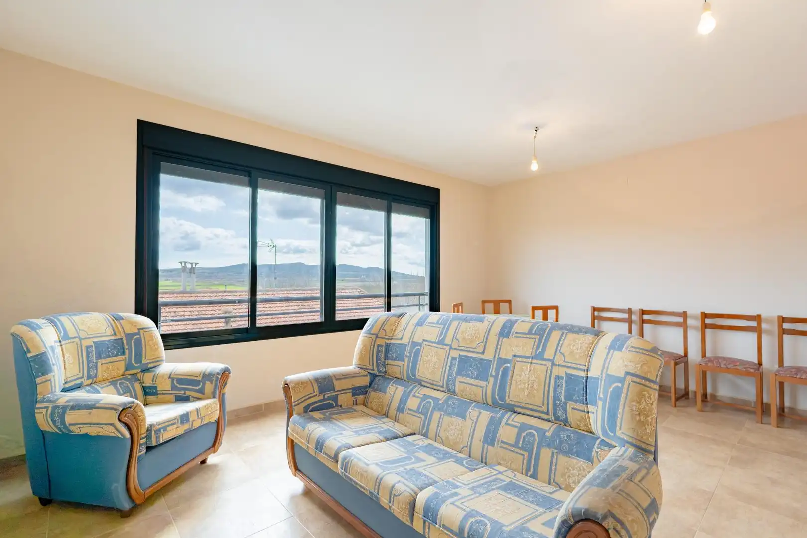 Living room of Flat for sale in Camporrobles  with Balcony