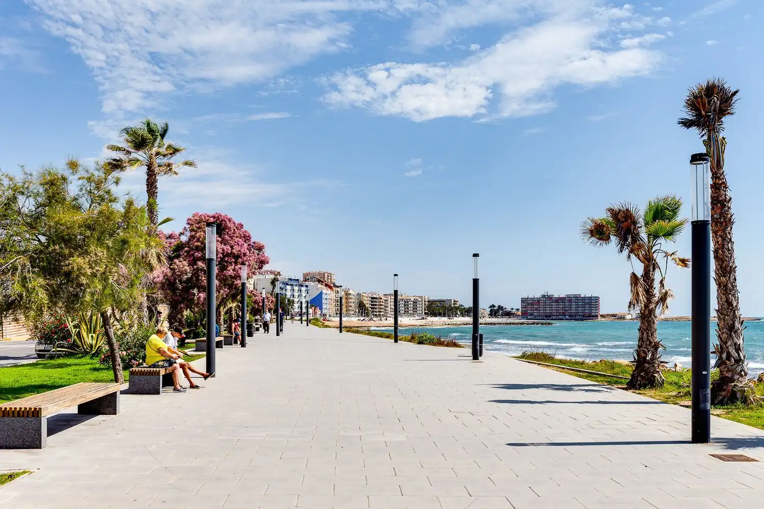 Vista exterior de Ático en venta en Torrevieja con Aire acondicionado, Terraza y Amueblado