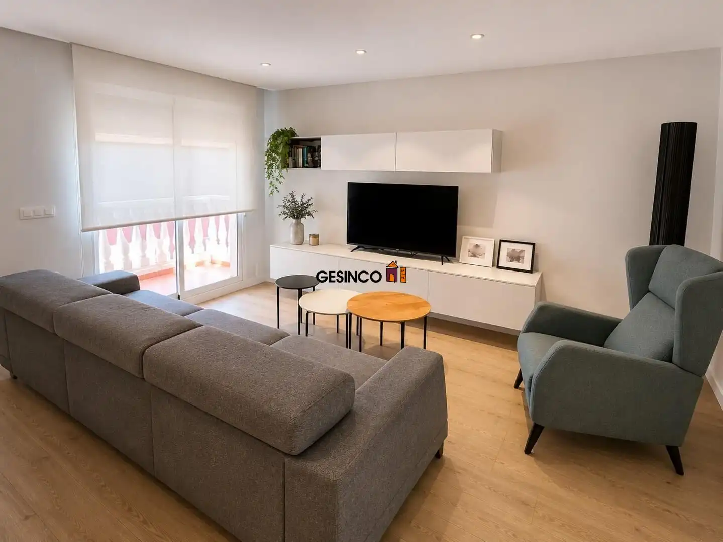 Sala de estar de Casa adosada en venta en Manuel con Aire acondicionado, Calefacción y Trastero
