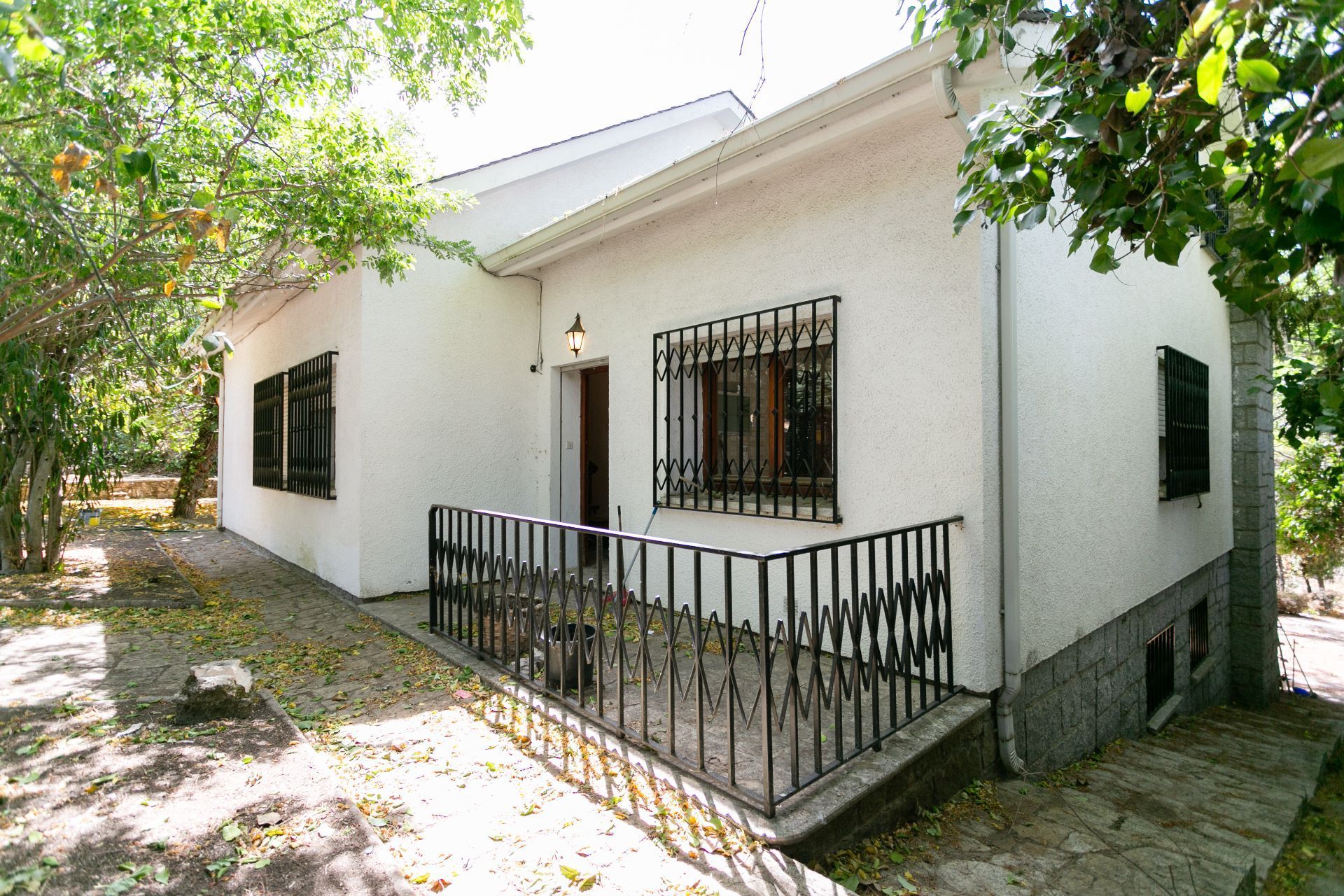 Exterior view of House or chalet for sale in Robledo de Chavela  with Heating, Private garden and Terrace