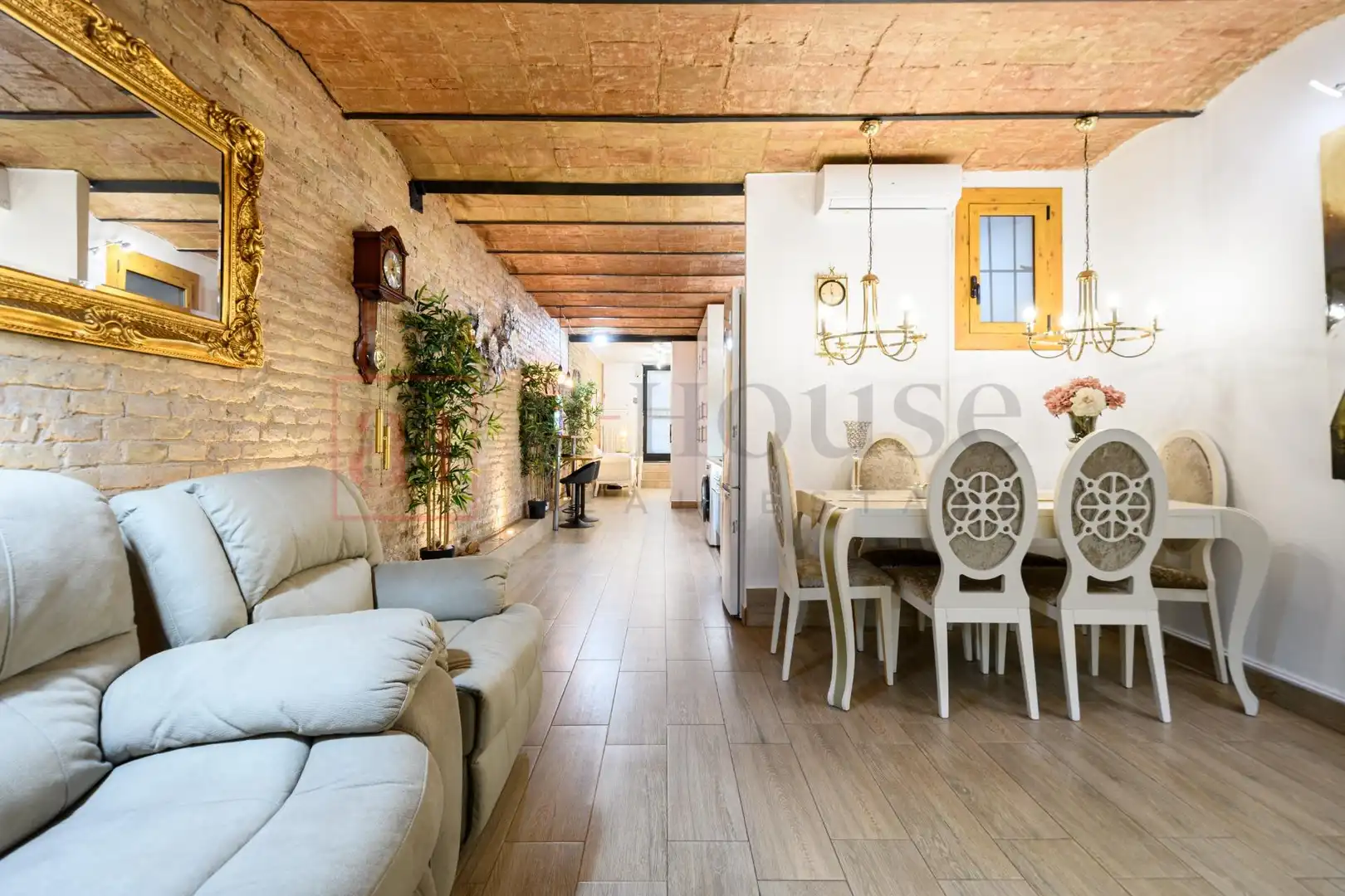 Sala d'estar de Dúplex en venda en Barcelona amb Aire condicionat, Calefacció i Jardí privat