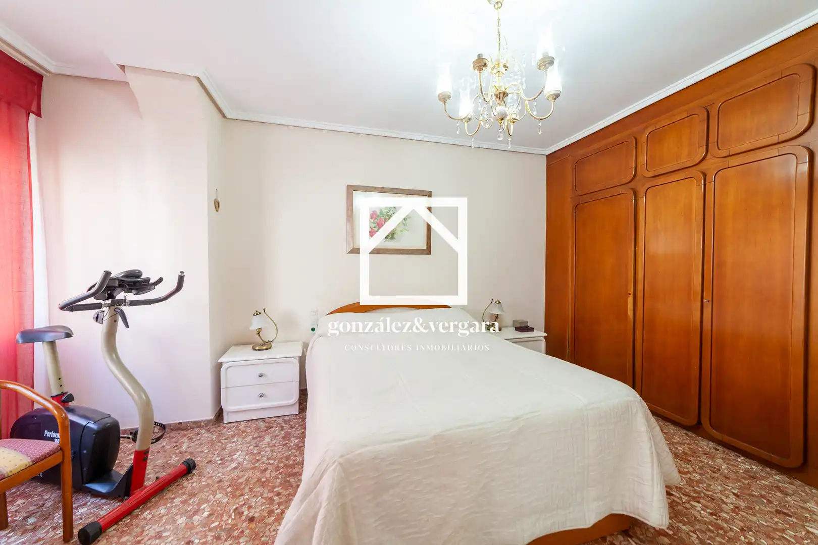 Schlafzimmer von Wohnung zum Verkauf in Burjassot mit Klimaanlage, Heizung und Terrasse