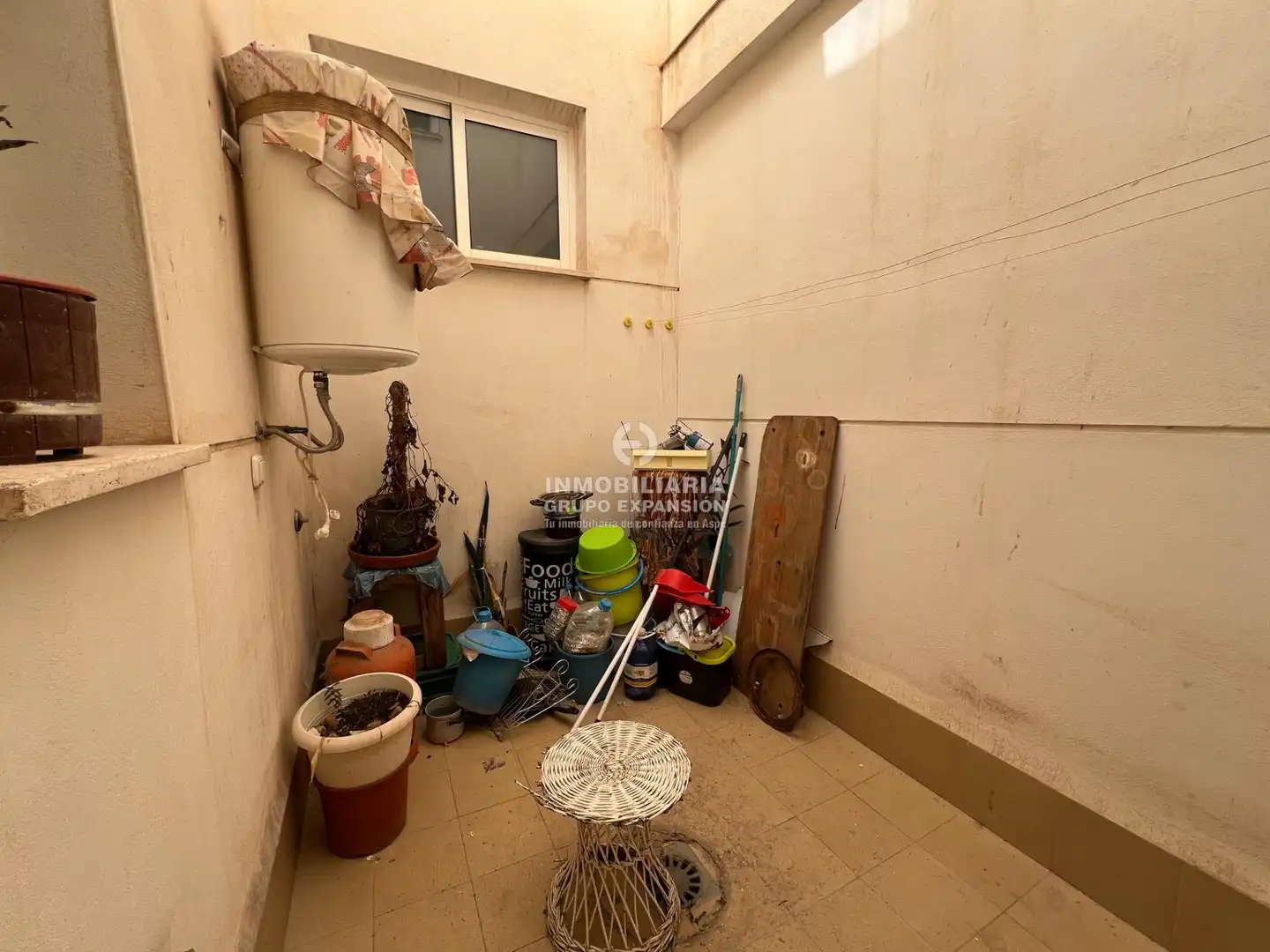Piso en venta en Aspe con Terraza, Trastero y Amueblado
