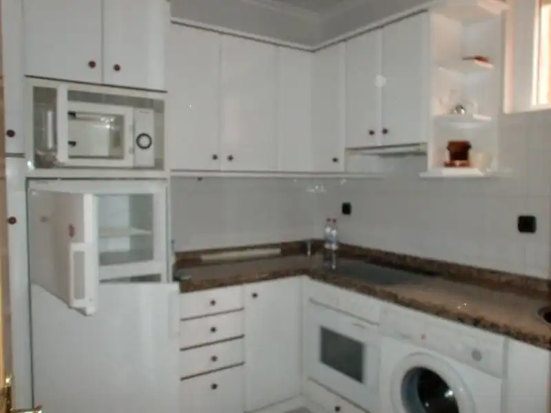 Cuina de Casa o xalet en venda en Cerezo de Río Tirón amb Traster i Moblat