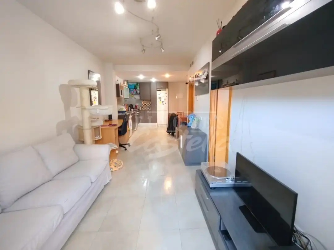 Wohnung mit Terrasse zum Verkauf in El Palau - Escorxador, imagen 8