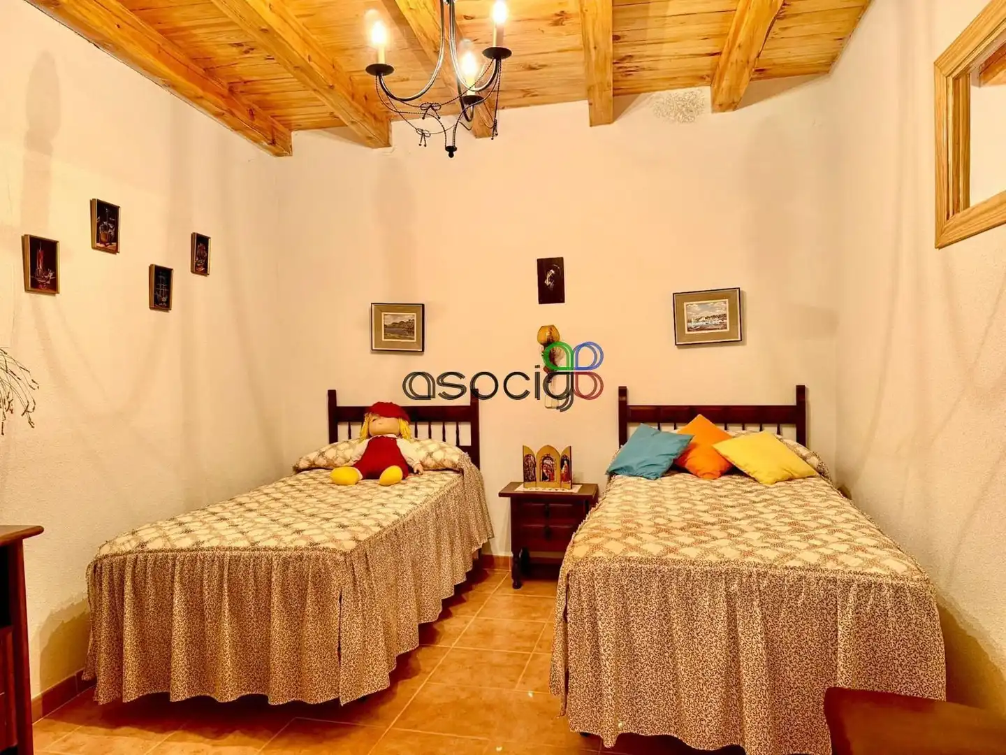 Habitación de Casa o chalet en venta en Tamajón con Calefacción, Terraza y Trastero