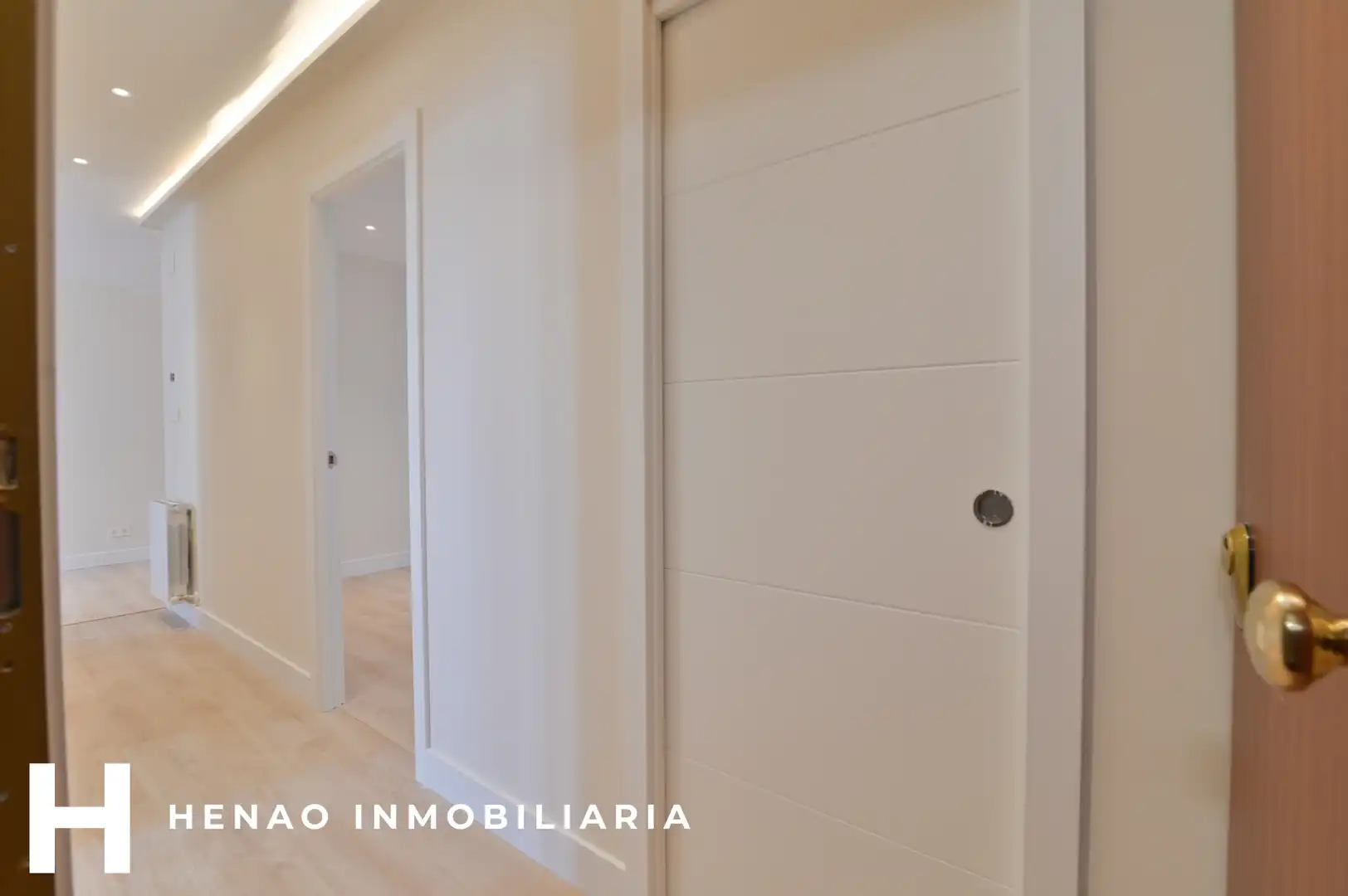 Pis en venda en Bilbao  amb Calefacció, Parquet i Forn