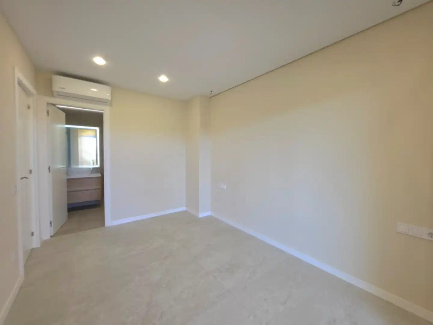 Piso con piscina en venta en Avenida Pintor Fernando Soria 12, imagen 18