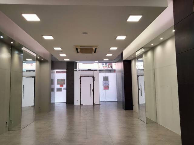Local comercial en Alquiler en Gran Via