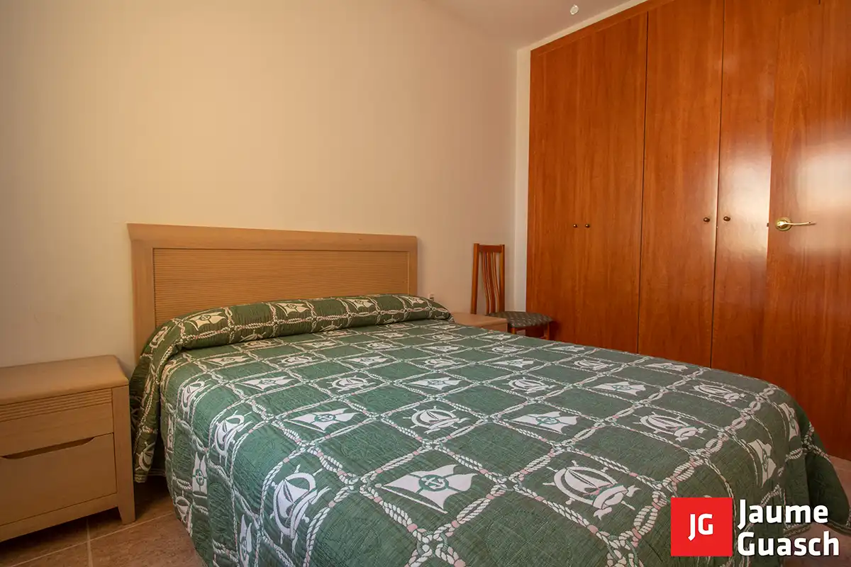 Habitación de Casa adosada en venta en Creixell con Aire acondicionado, Calefacción y Jardín privado