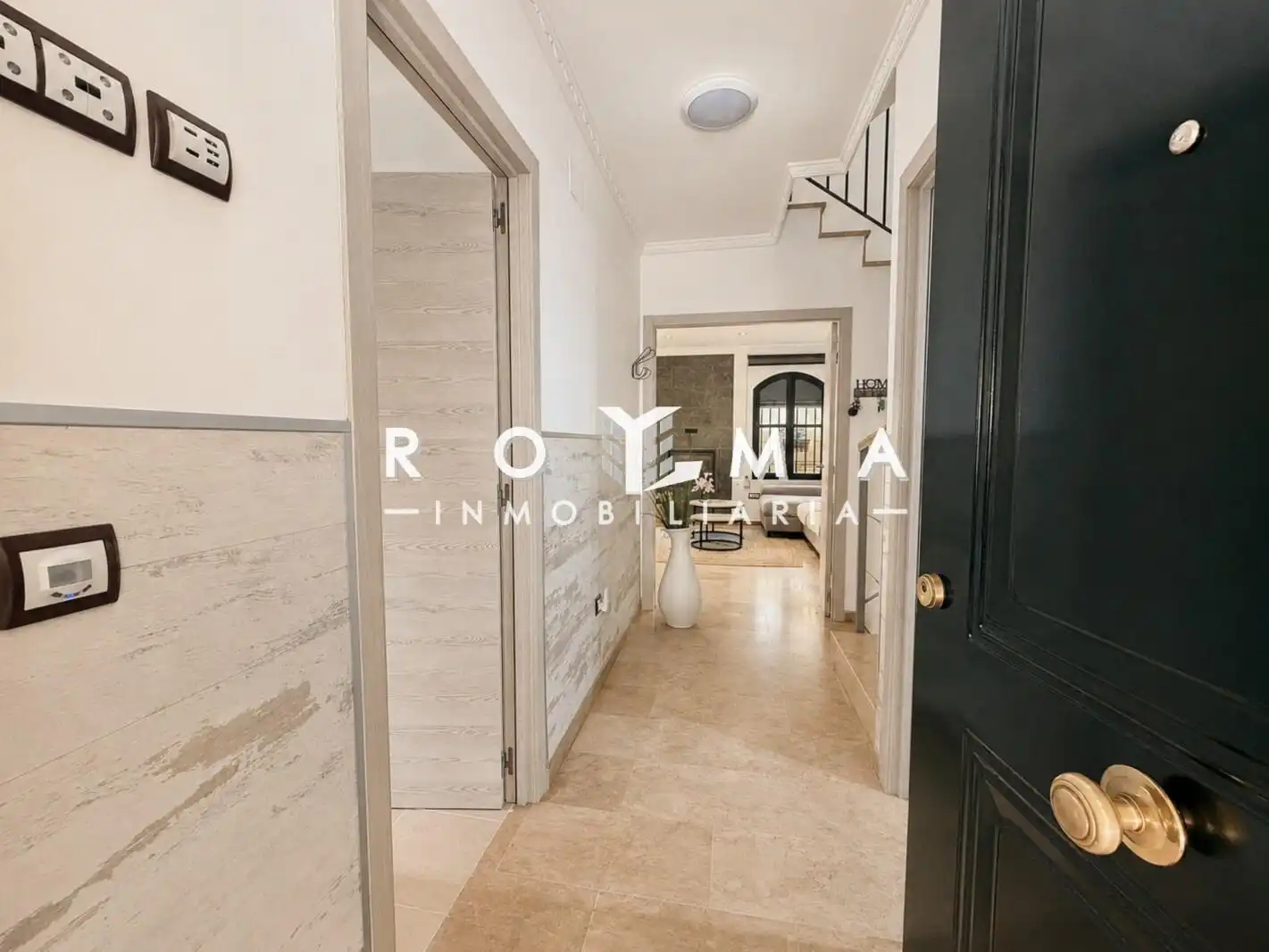 Casa adosada en venta en Montequinto con Aire acondicionado, Jardín privado y Trastero