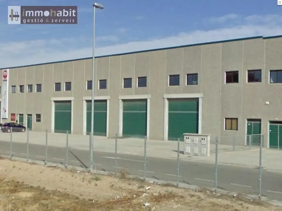 Vista exterior de Nau industrial de lloguer en Alcarràs