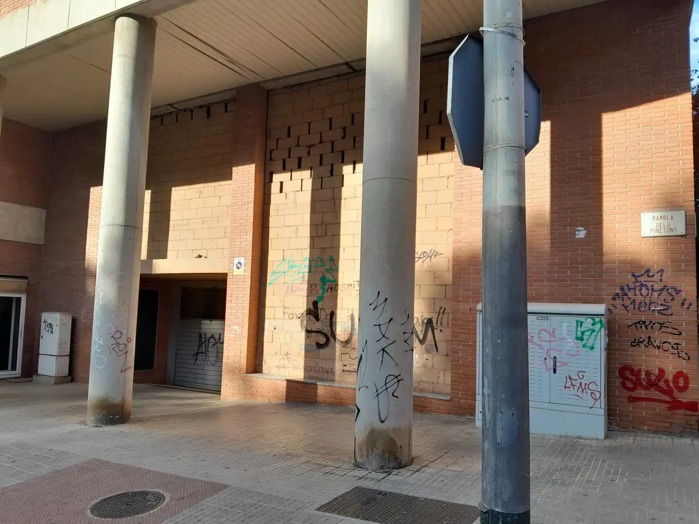 Exterior view of Commercial properties for sale in Ripollet