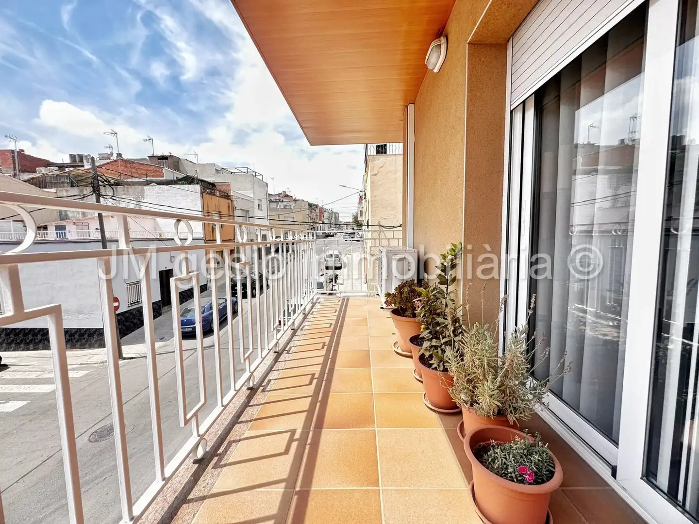 Balcony of Houses for sale in Terrassa  with Air Conditioner, Heating and Terrace