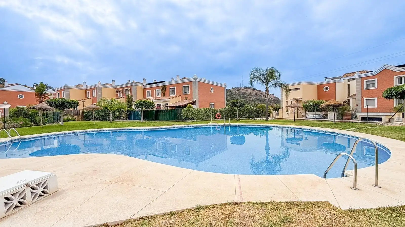 Swimming pool of Flat for sale in Málaga  with Air Conditioner, Heating and Private garden