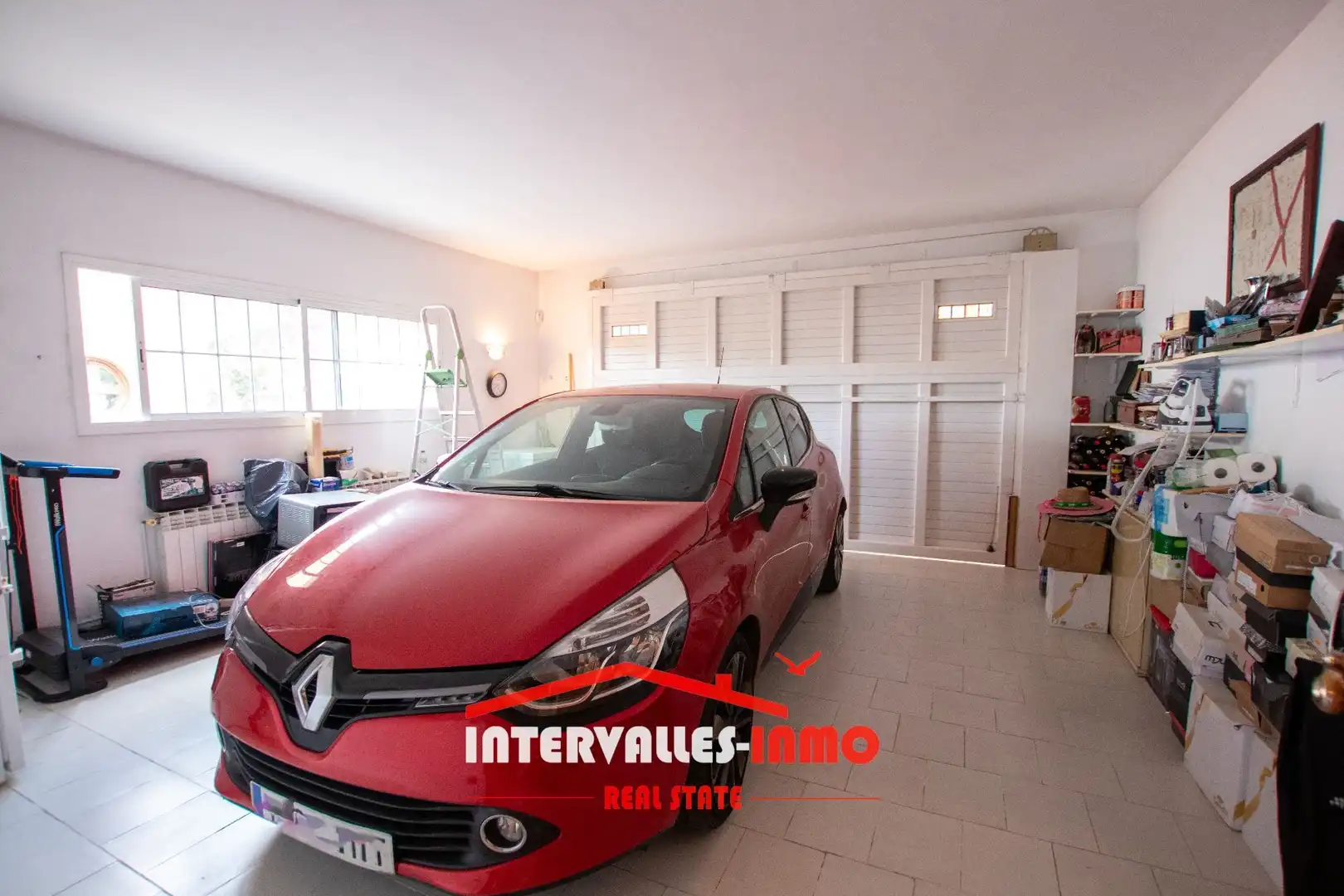 Vista exterior de Casa o xalet en venda en Lliçà d'Amunt amb Aire condicionat, Calefacció i Jardí privat