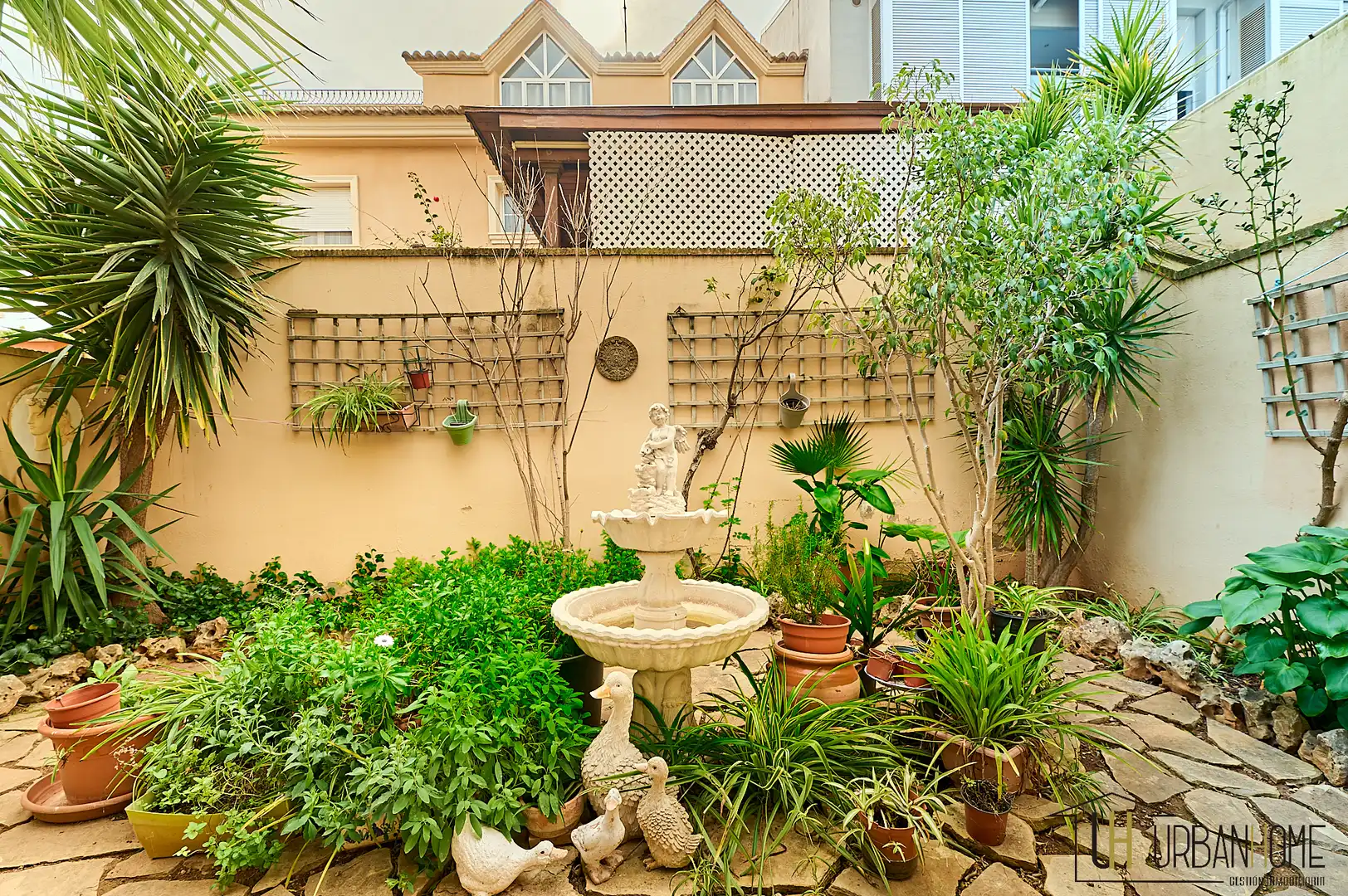 Jardín de Casa adosada en venta en Rocafort con Aire acondicionado, Calefacción y Balcón
