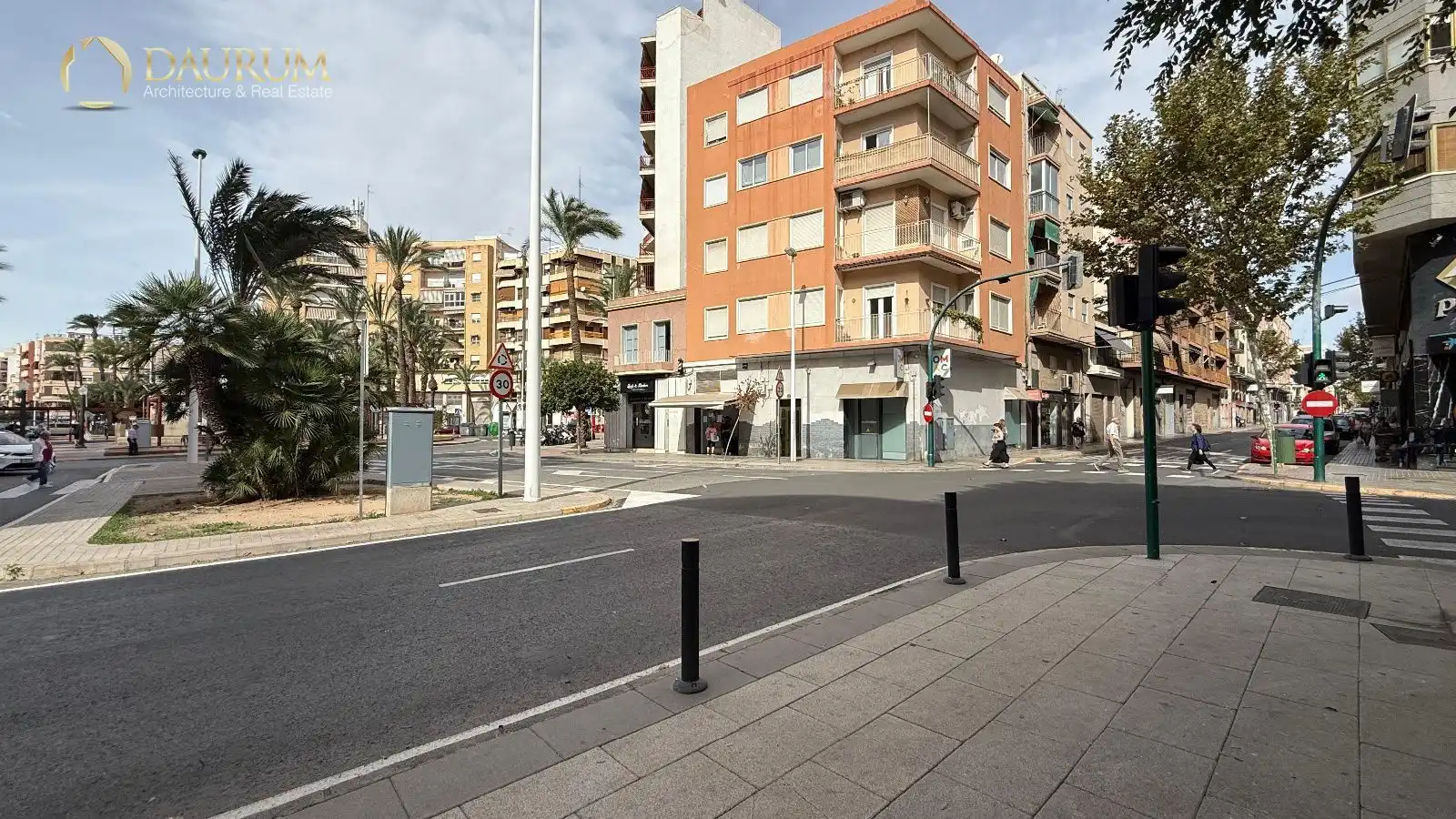 Außenansicht von Garage zum Verkauf in Elche / Elx