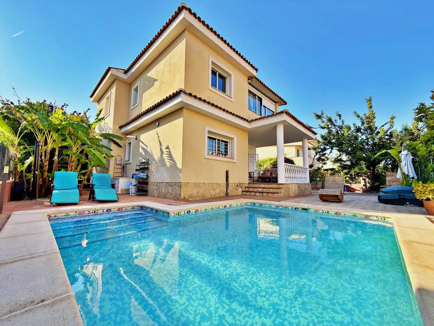 Piscina de Casa o xalet en venda en Llíria amb Aire condicionat, Jardí privat i Terrassa