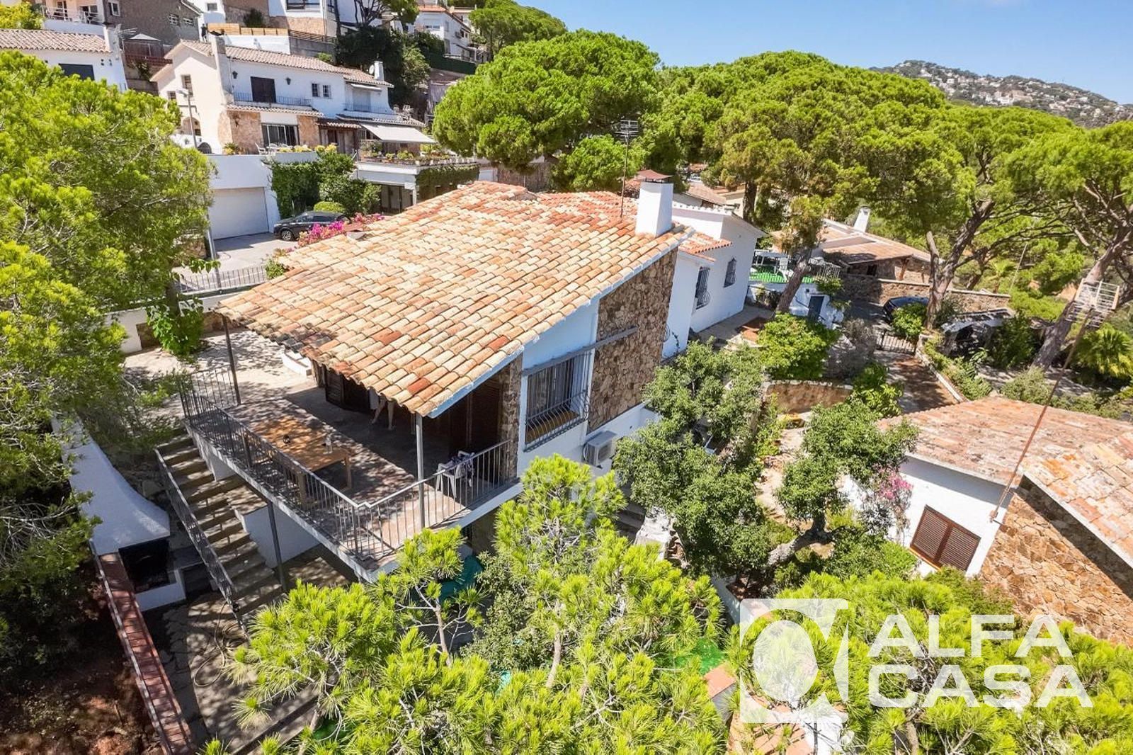 Vista exterior de Casa o xalet de lloguer en Lloret de Mar amb Aire condicionat, Calefacció i Terrassa