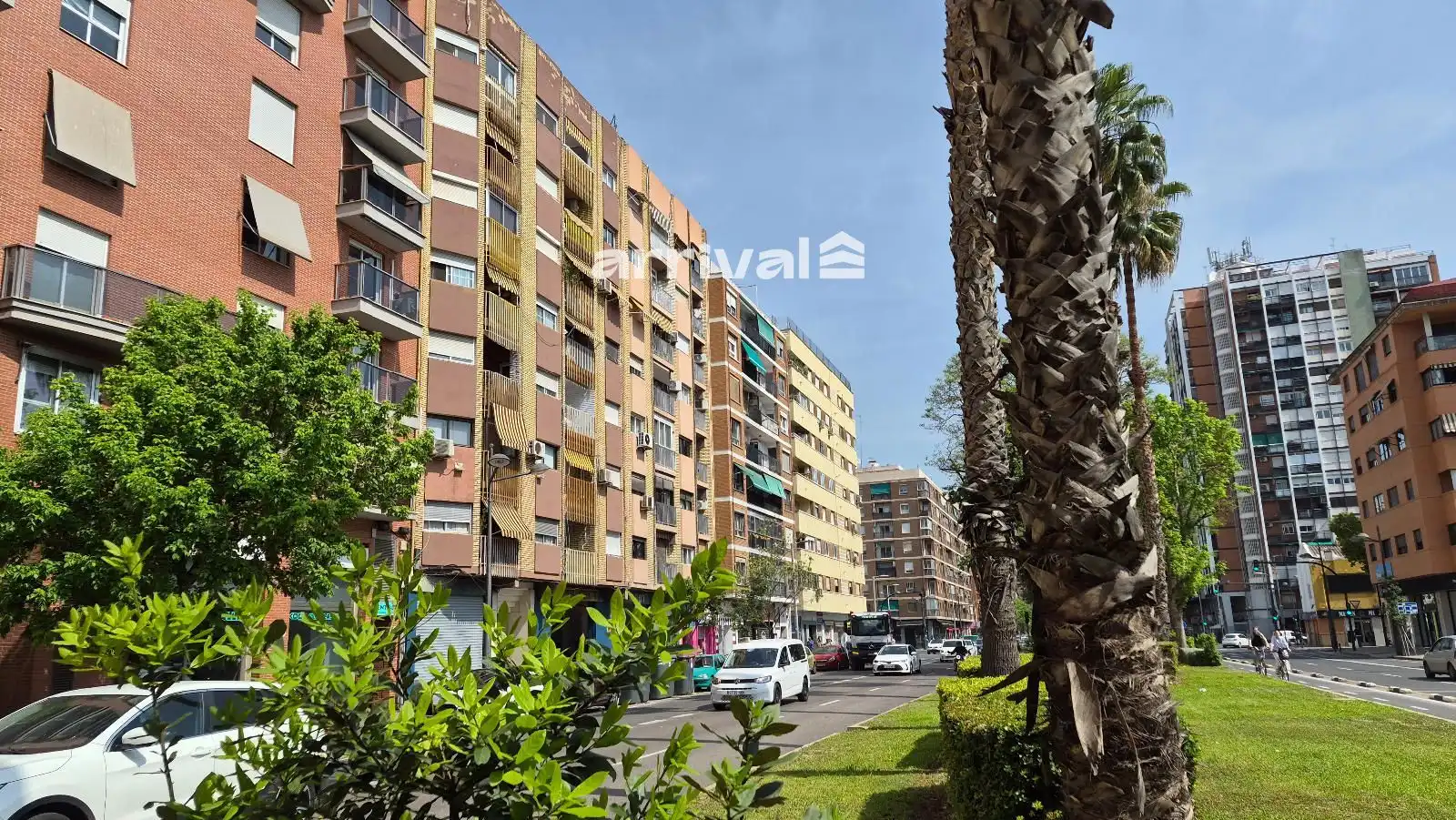 Exterior view of Flat for sale in Valencia  with Air Conditioner and Terrace
