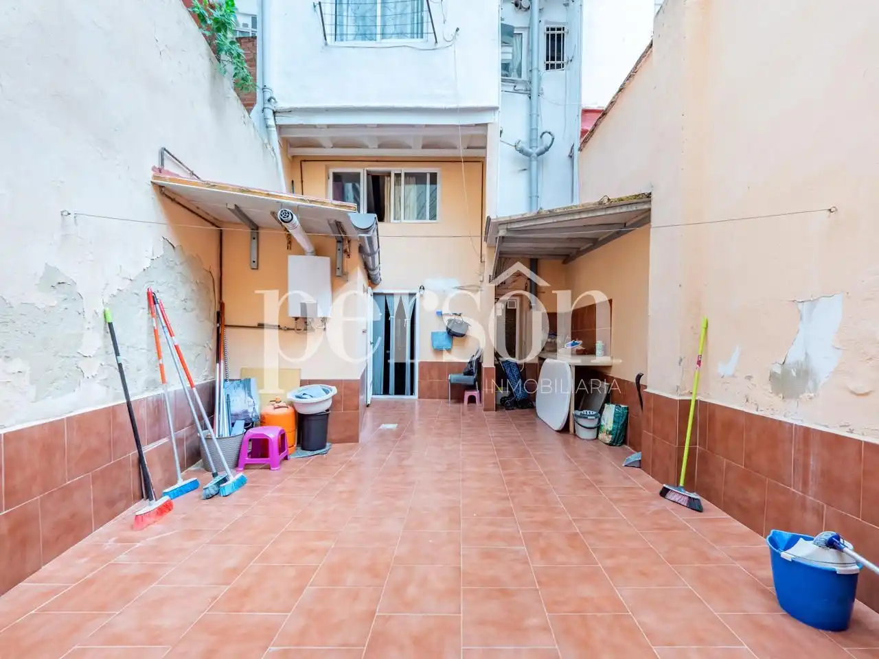 Vista exterior de Planta baja en venta en Valencia con Terraza