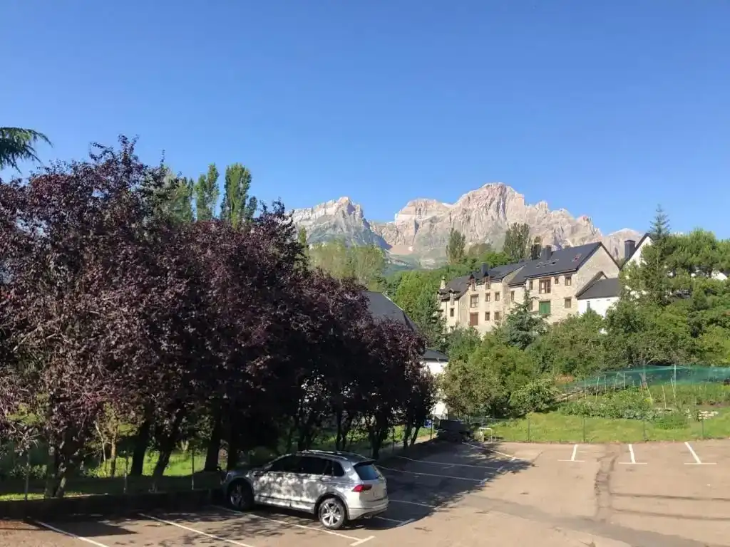 Außenansicht von Wohnungen zur Miete in Sallent de Gállego, Huesca