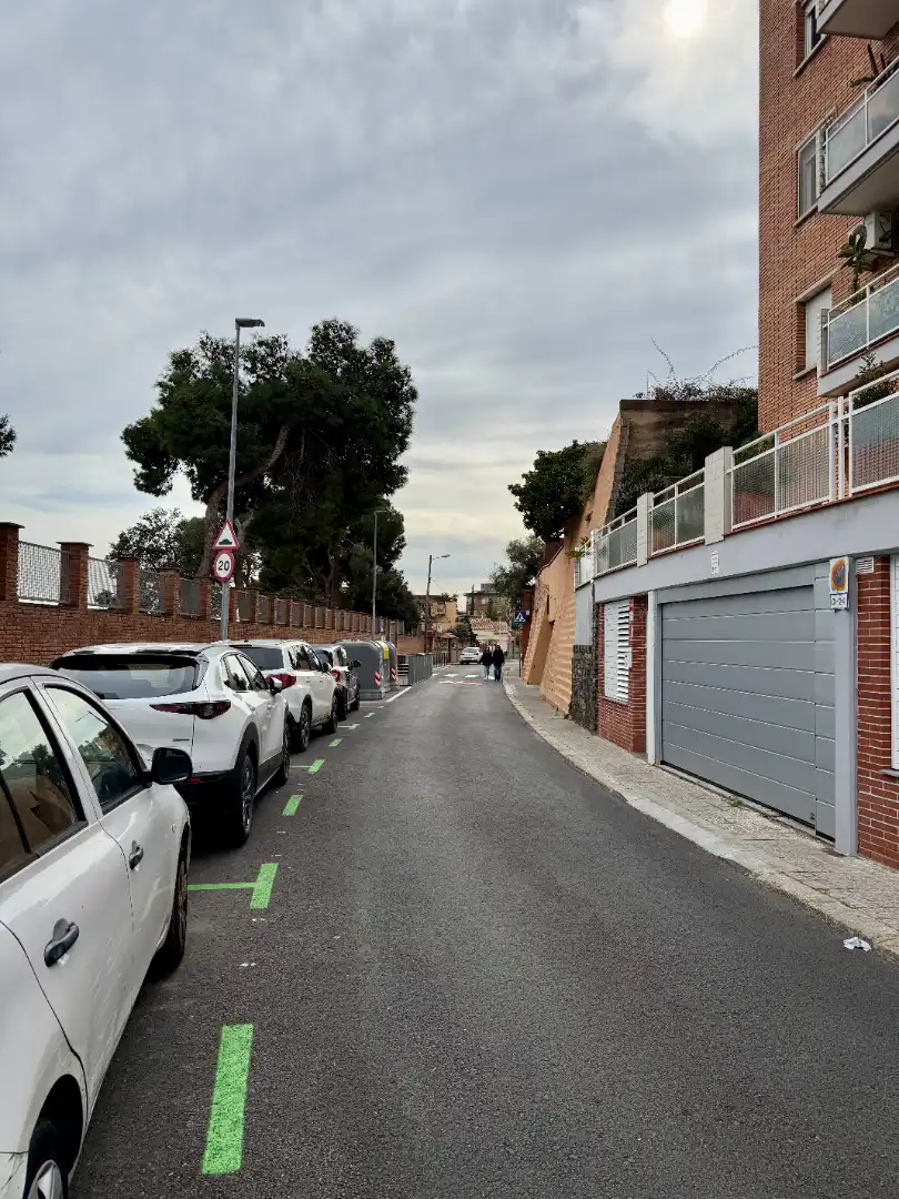 Aparcament de Local en venda en Barcelona amb Aire condicionat, Calefacció i Moblat