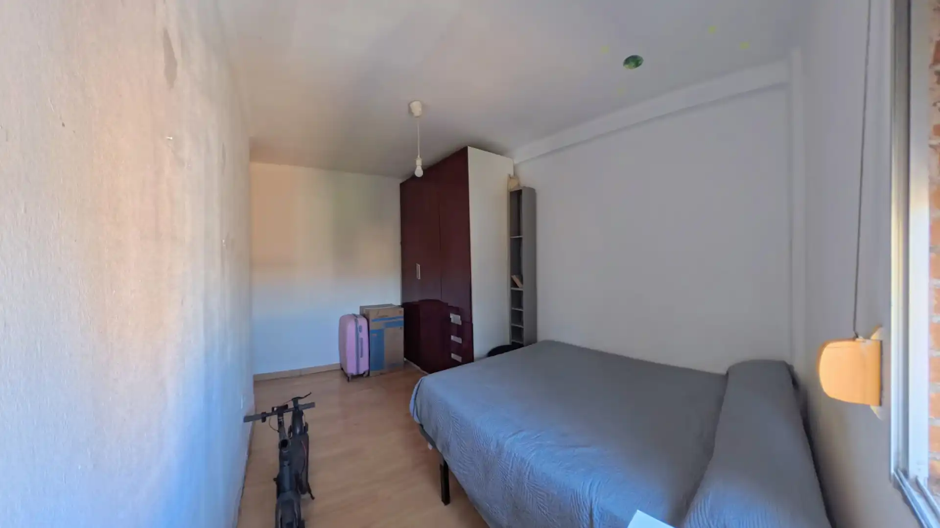 Habitación de Piso en venta en Sevilla con Aire acondicionado, Amueblado y Lavadora