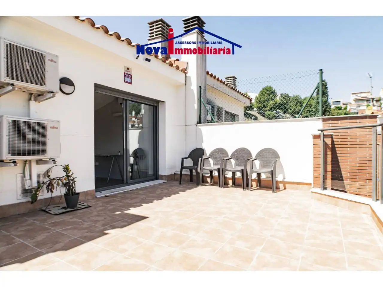 Terrasse von Haus oder Chalet zum Verkauf in Sant Esteve Sesrovires mit Klimaanlage, Heizung und Privatgarten