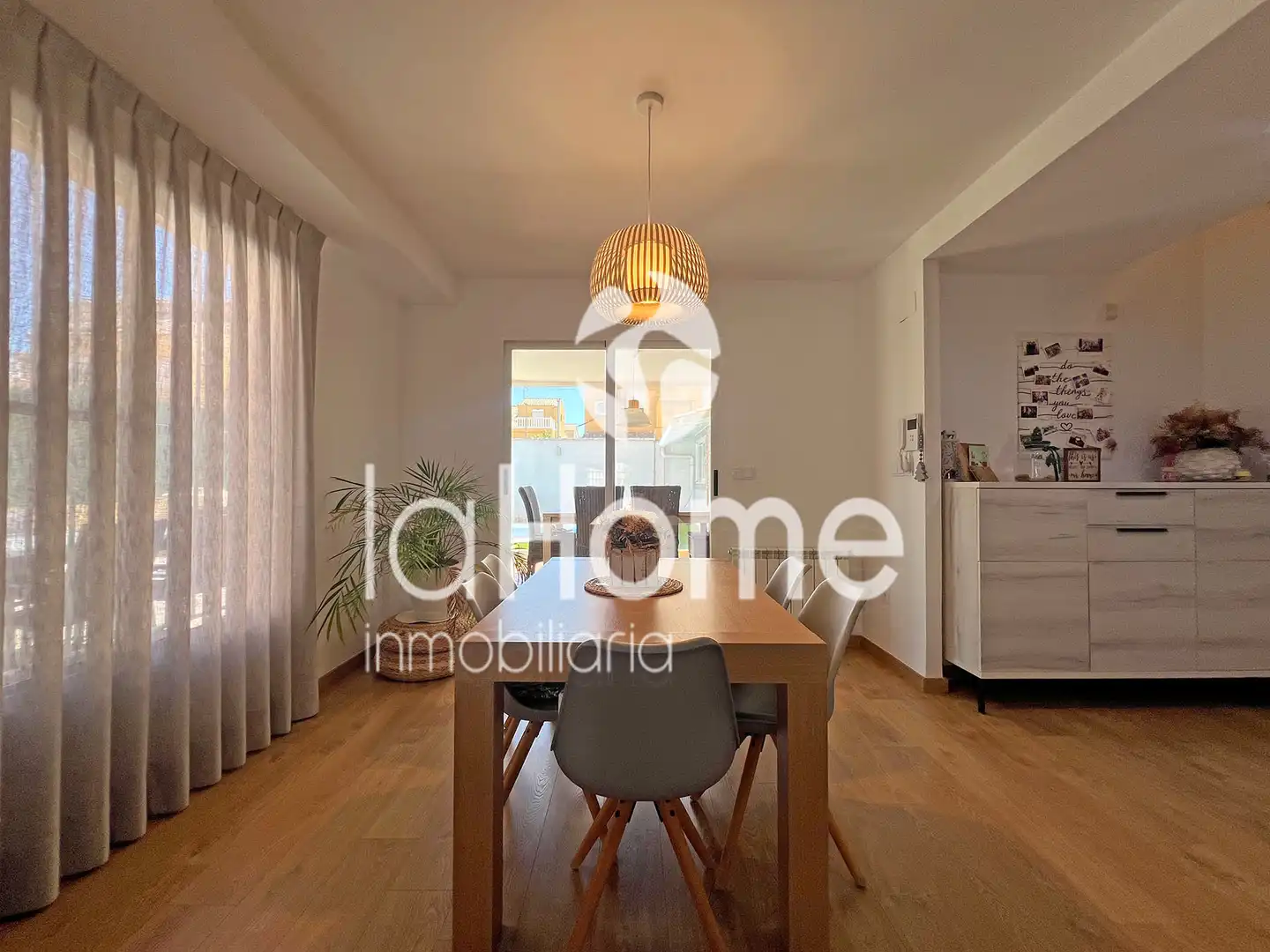 Dining room of Houses for sale in La Pobla de Vallbona  with Air Conditioner, Heating and Private garden