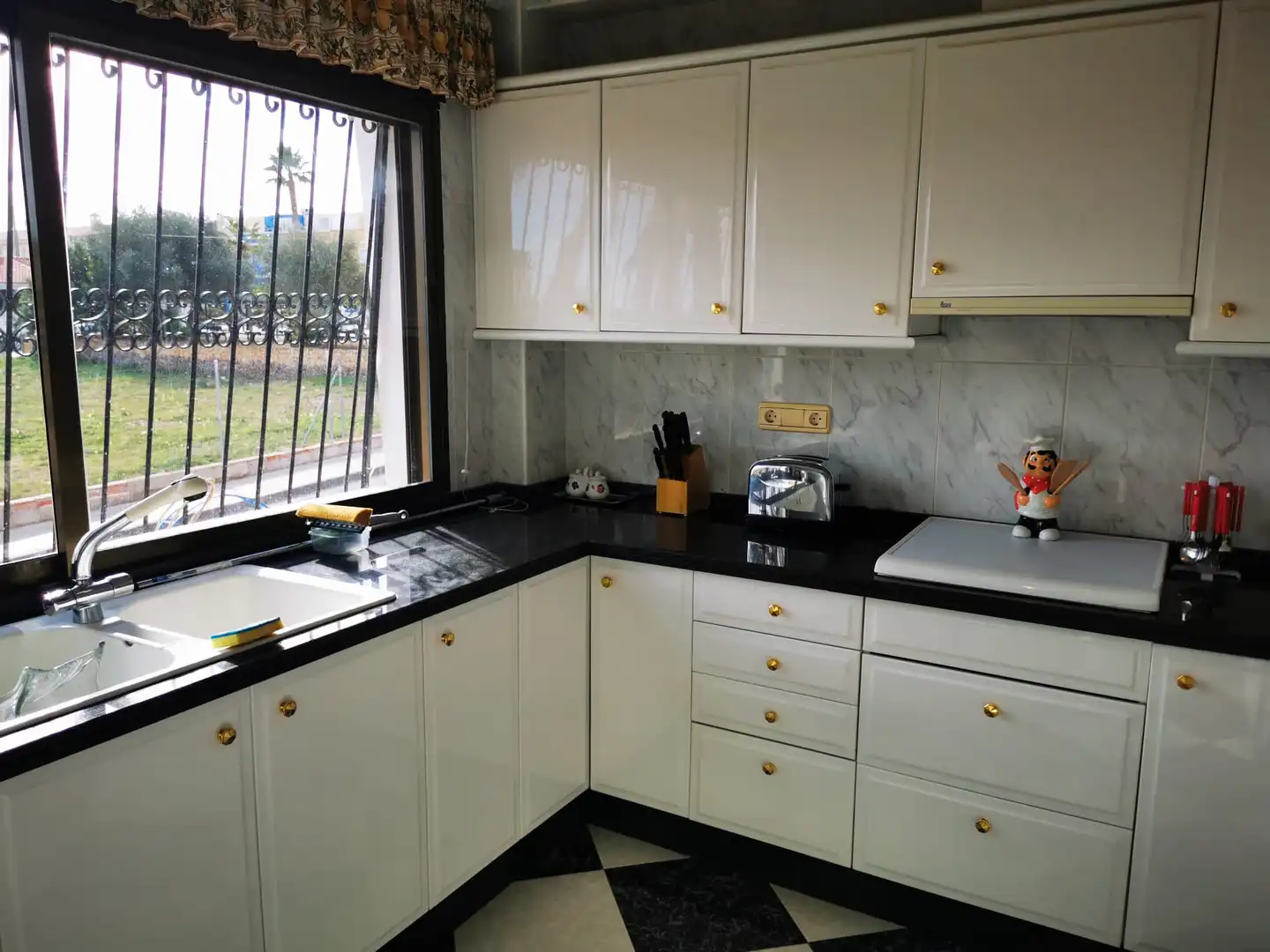 Cocina de Casa o chalet de alquiler en Polop con Calefacción, Jardín privado y Terraza
