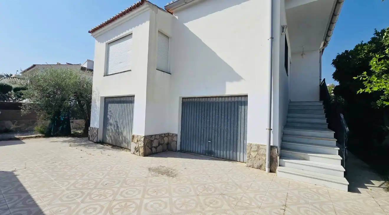 Villa mit Garten zum Verkauf in Oliva pueblo