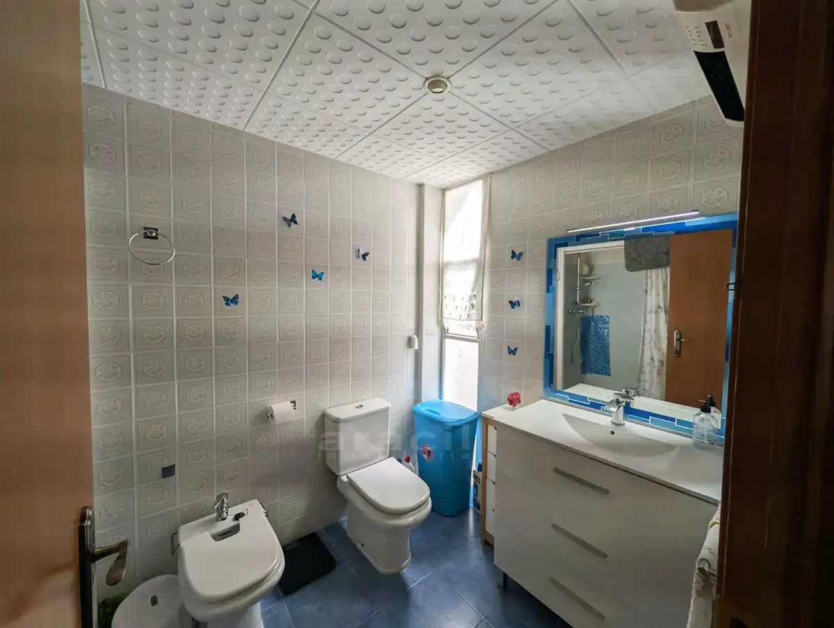 Baño de Piso en venta en Alcoy / Alcoi con Amueblado