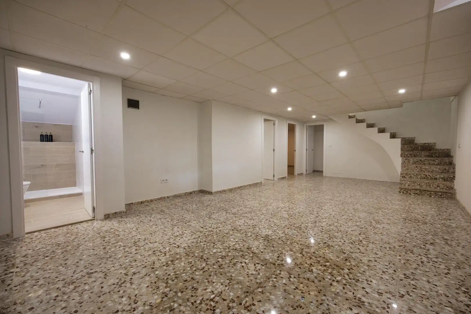 Haus oder Chalet zum Verkauf in Mutxamel mit Klimaanlage, Heizung und Privatgarten