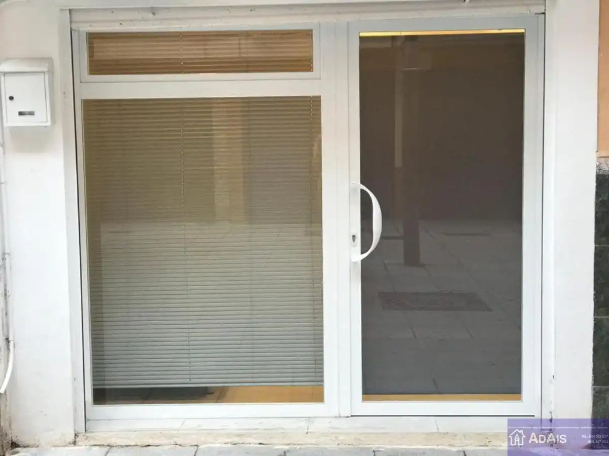 Vista exterior de Planta baja en venta en Gandia con Aire acondicionado, Calefacción y Amueblado