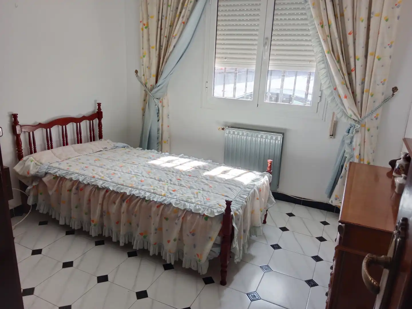 Schlafzimmer von Einfamilien-Reihenhaus zum Verkauf in Lahiguera mit Klimaanlage, Terrasse und Abstellraum