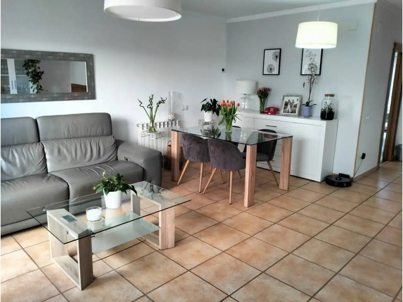 Sala d'estar de Casa o xalet en venda en Mont-roig del Camp amb Aire condicionat, Calefacció i Terrassa