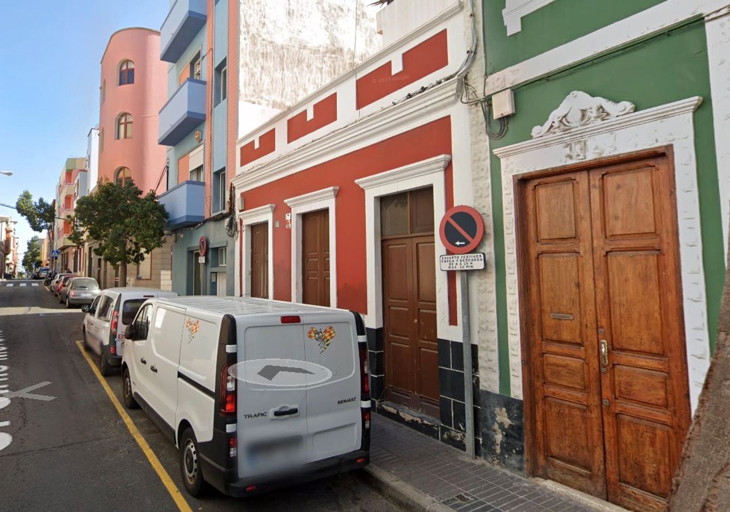 Vista exterior de Casa adosada en venda en Las Palmas de Gran Canaria amb Terrassa