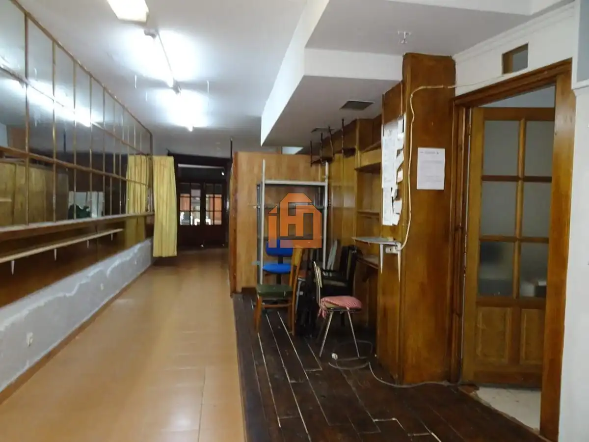 Local comercial en alquiler en Calle Burgo Nuevo 8 24001 Leon, imagen 2