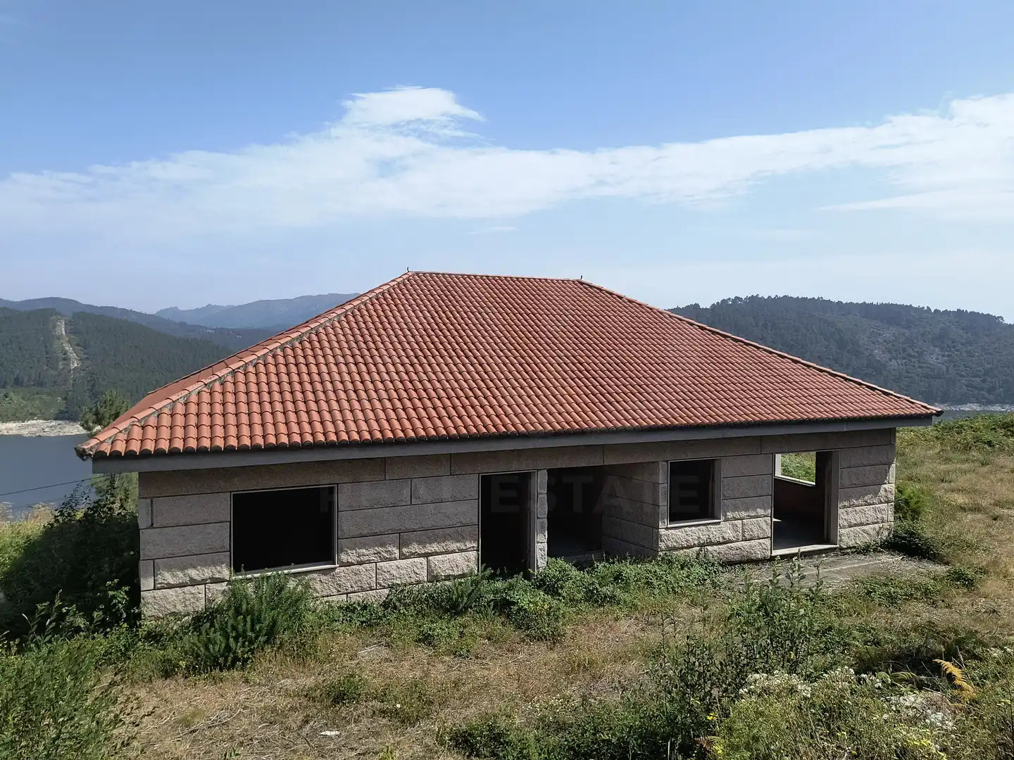 Außenansicht von Residential zum Verkauf in Lobios