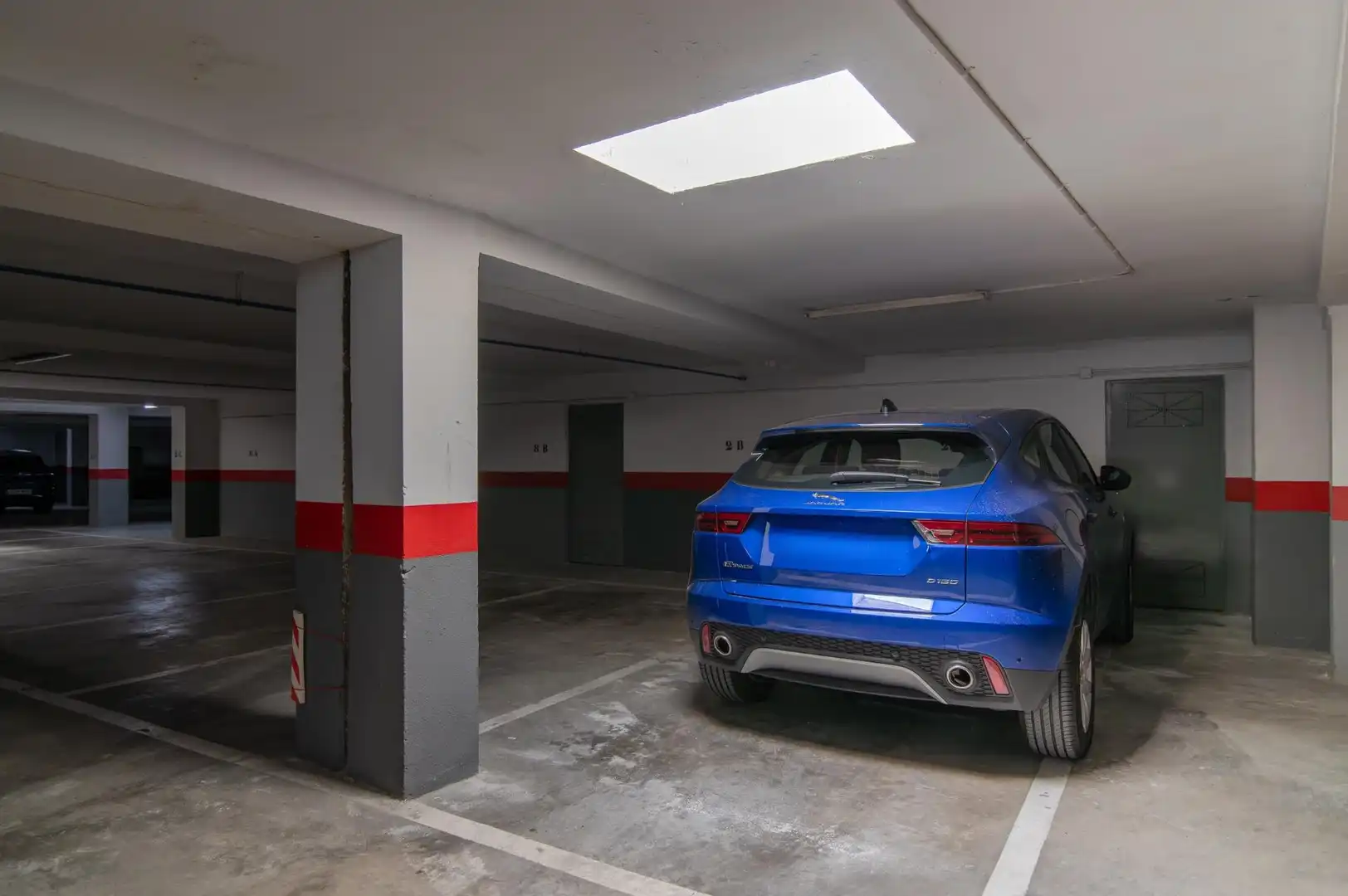 Parkplatz von Wohnungen zum Verkauf in Benicasim / Benicàssim mit Klimaanlage, Heizung und Privatgarten