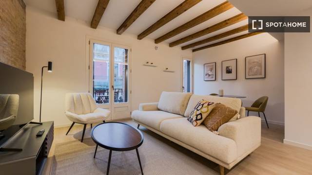 Piso en Alquiler en El Poble Sec - Parc de Montjuïc