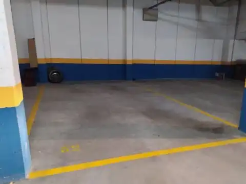 Parkplatz von Garage zur Miete in Miramadrid