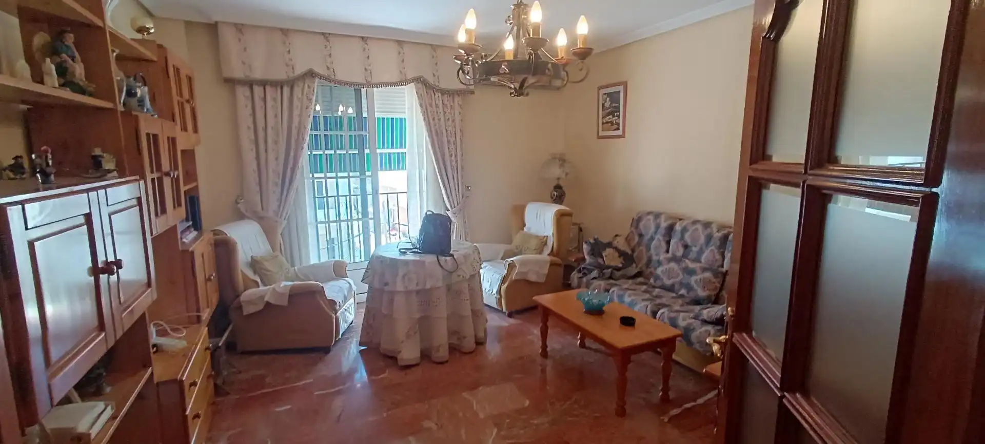Flat with terrace for sale in Baena