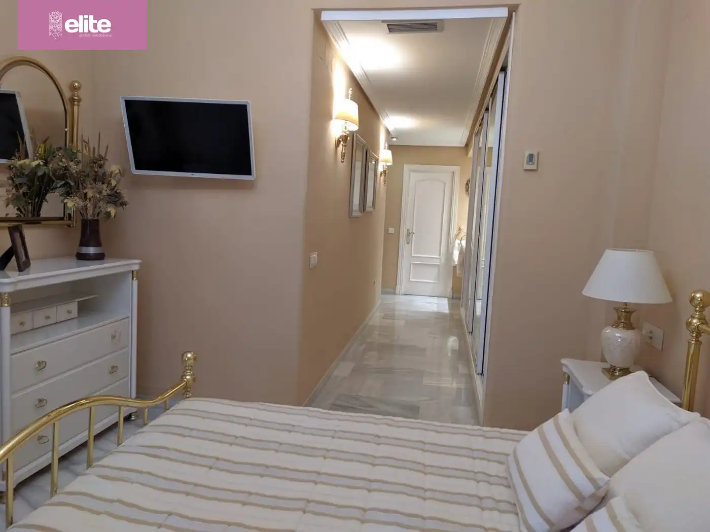 Flat for sale in Jerez de la Frontera  with Air Conditioner, Terrace and Storage room